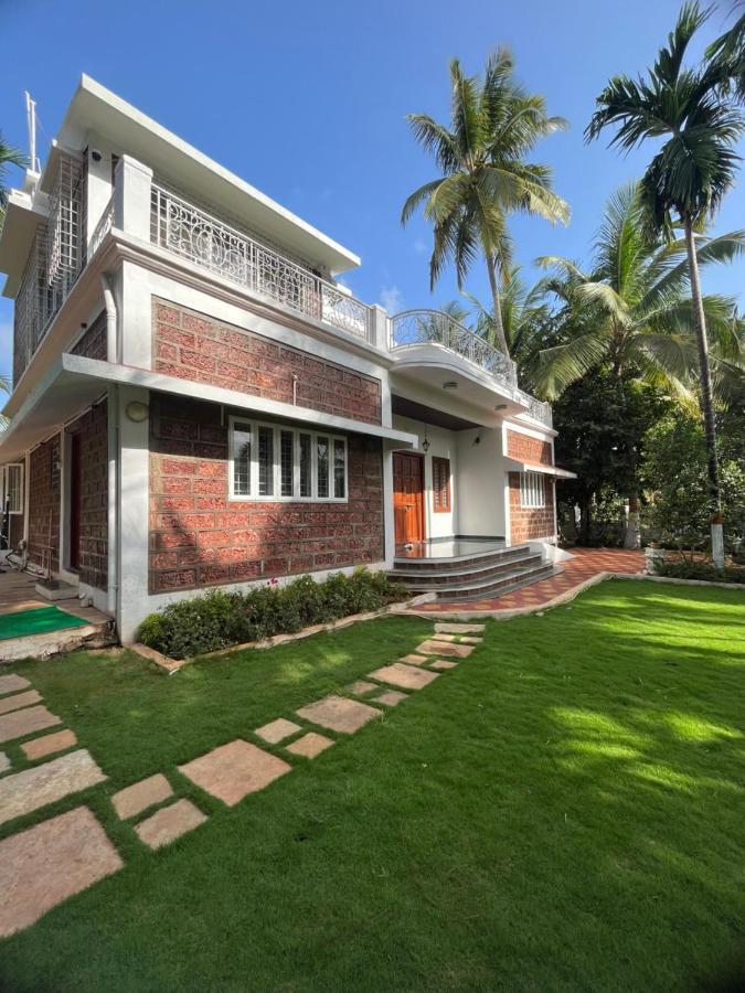 Sundeck Villa Alībāg Extérieur photo